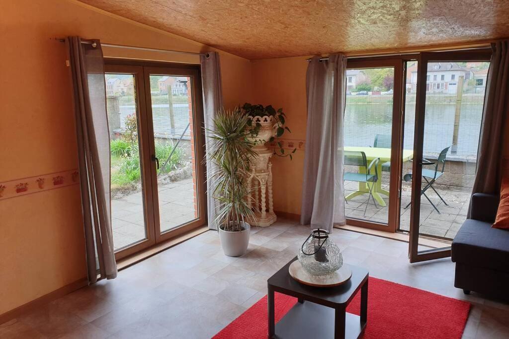 Le Bord De Meuse Appartement Dinant Buitenkant foto